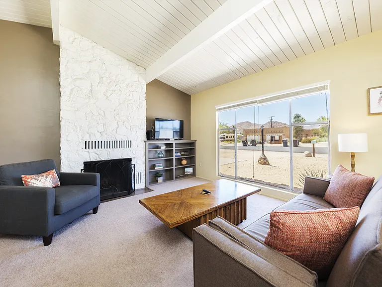 61934 Verbena Rd — Photo 3