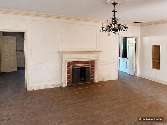 4th image of 1707 S Oak St