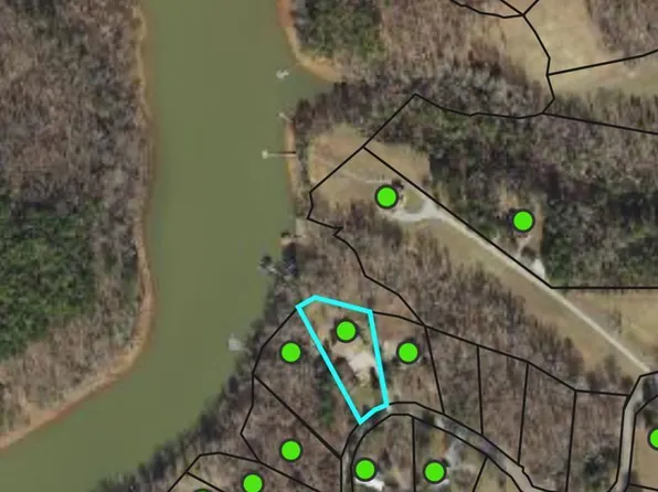 9 Ferry Hill Trl, Clarksville, VA 23927