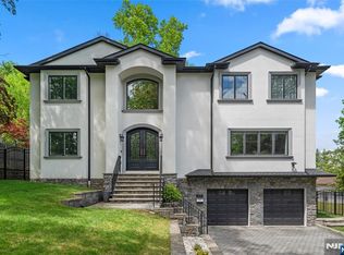 108 Serpentine Rd, Demarest, NJ 07627