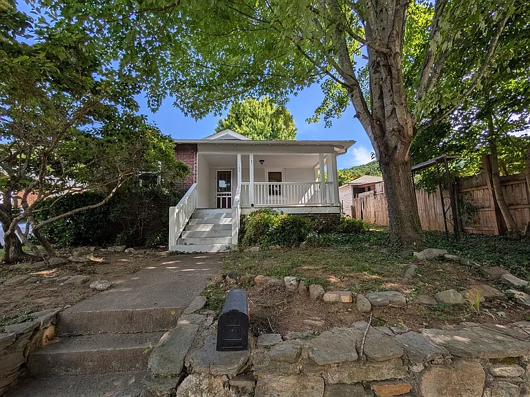 100 Gibbs St — Photo 15