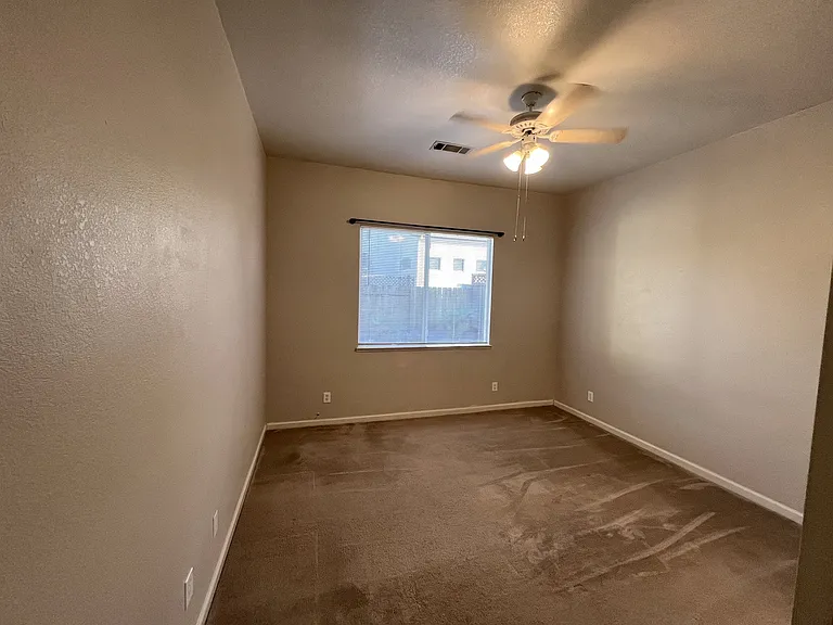 1850 Exeter Dr — Photo 12