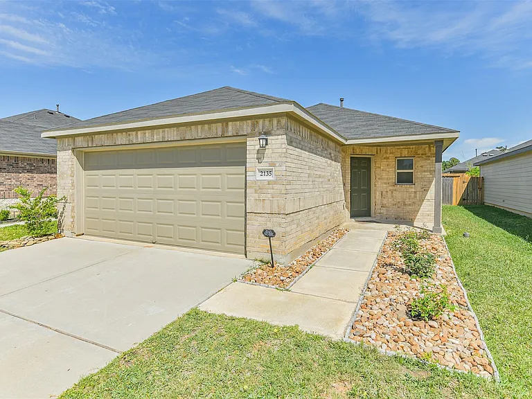 2135 Twisted Cedar Ct — Photo 3