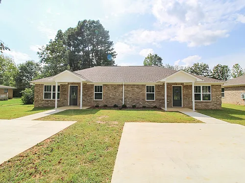 19823 Shady Acres Cir Photo 1