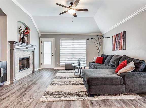 5th image of 3913 Summerhill Ln