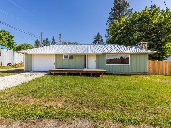 327 W 5th St, Newport, WA 99156