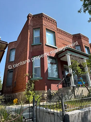 915-917 W Silver Photo 1