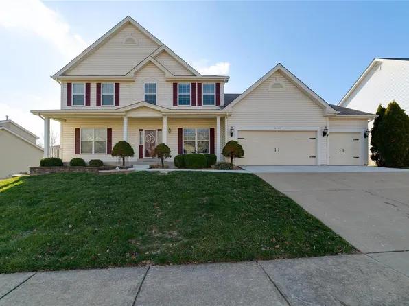 2412 Macpherson Dr, Dardenne Prairie, MO 63368