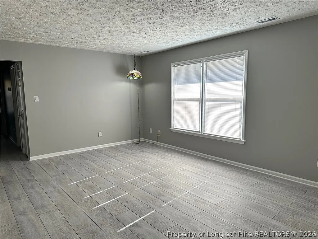 2 bed, 2.0 bath, 985 sqft, $1,100 — Photo 3