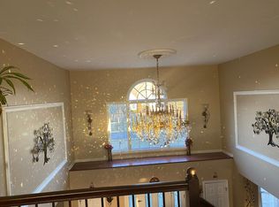 5 Jonathan Dr, Robbinsville, NJ 08691