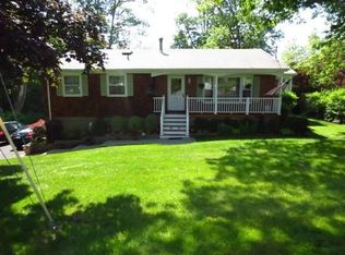 41 Elmwood Dr, Highland Mills, NY 10930