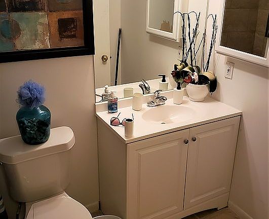 3rd image of 6340 Newtown Cir APT B2
