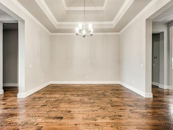 5th image of 2225 Lake Estates Dr