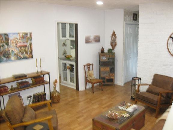 5th image of 7026 Lenape Cir