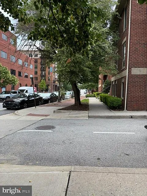 Harbor Way East — Photo 3