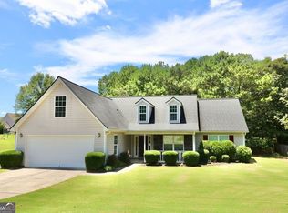 1005 Travitine Trl, Loganville, GA