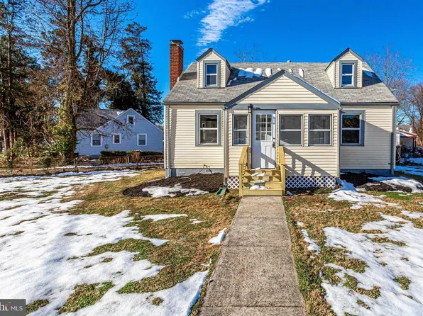 200 Mohican Dr, Oxon Hill, MD 20745