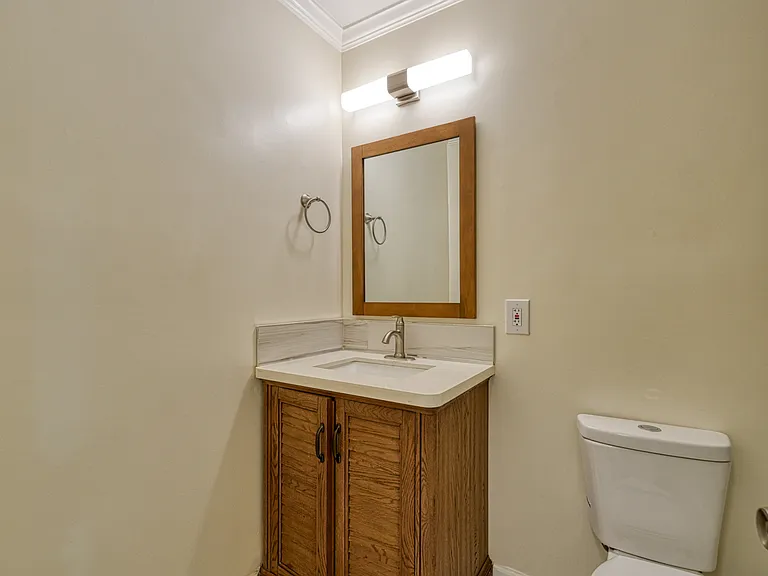 311 Pioneer Pl — Photo 6