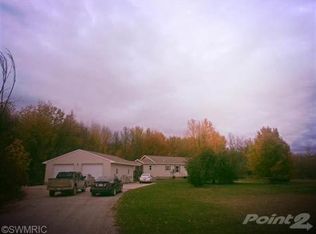 15202 Almy Rd, Howard City, MI 49329