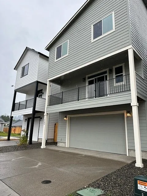 3 bed, 2.5 bath, 1745 sqft, $2,800 — Photo 3