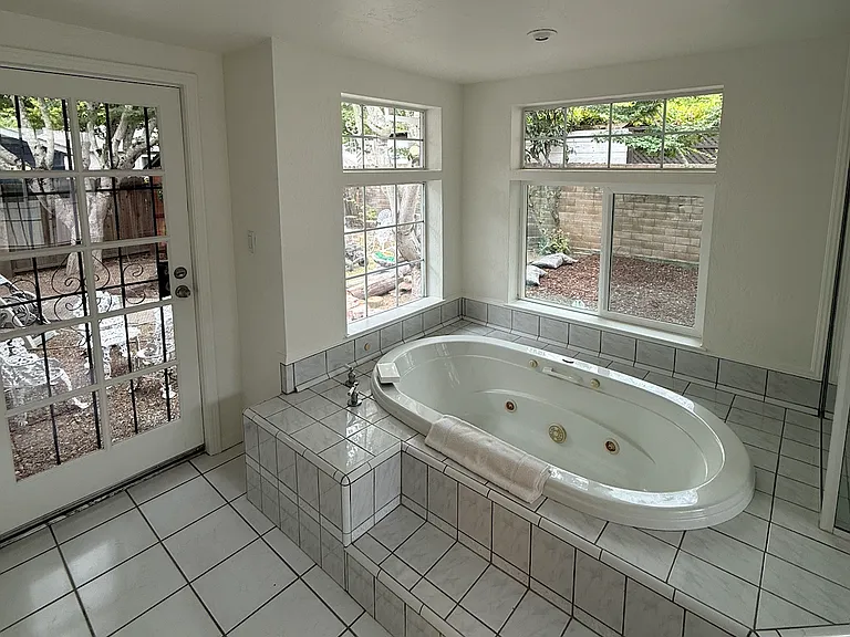 131 Foster Rd — Photo 11