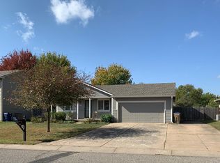 125 S Westview Dr, Derby, KS 67037