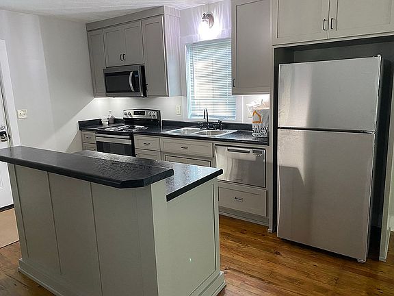 3rd image of 155 Akers Ave