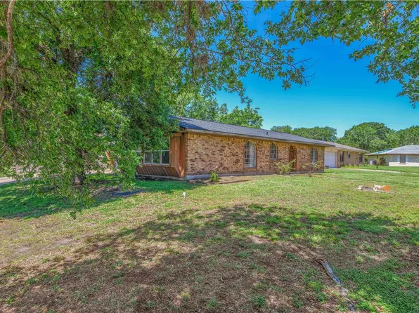 1404 Medina Dr, College Station, TX 77840