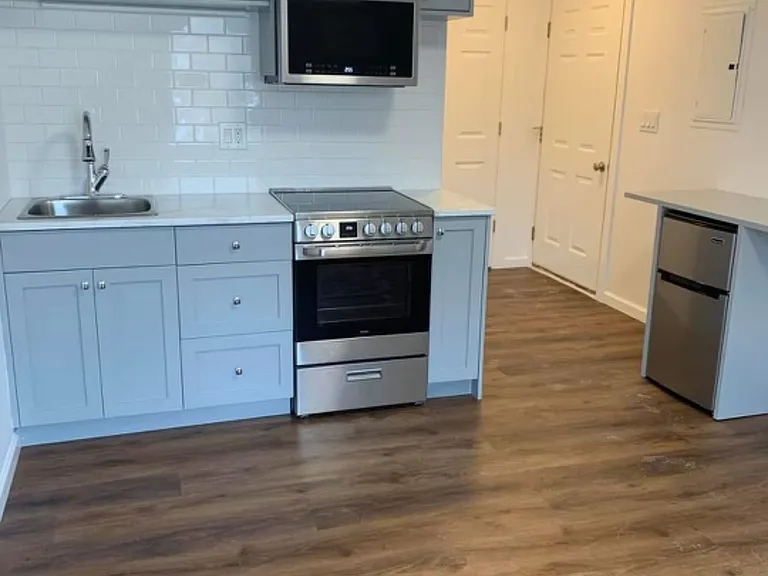 100 Church Hill Rd #105 — Photo 2