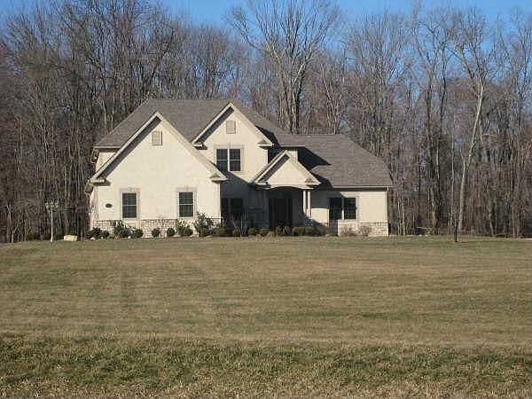 1st image of 175 Stone Creek Dr