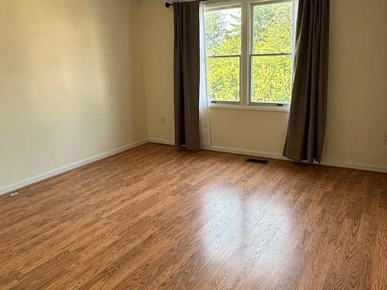 19048 Partridge Wood Dr — Photo 18