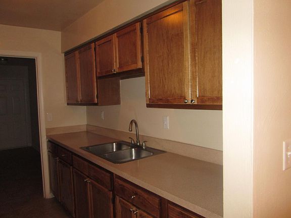 5th image of 4608 Hardy Dr APT A