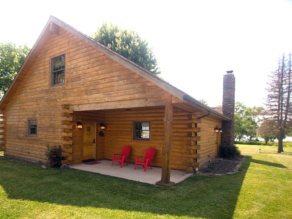 1st image of 565 Eddy Ln