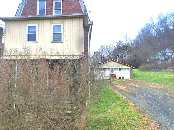 619 Dawson St, Wall, PA 15148