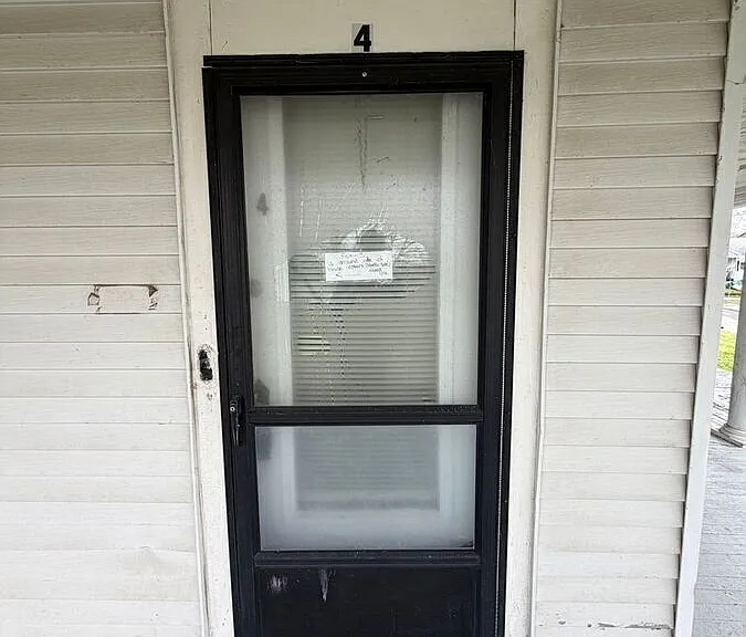 713 2nd St #4 — Photo 3