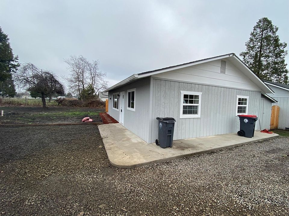 1st image of 1820 Kings Hwy #1820.5