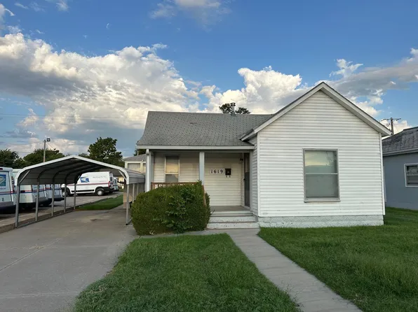 1619 Williams St, Great Bend, KS 67530