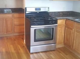 28 Arcadia Ave #28, Dedham, MA 02026