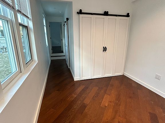 3rd image of 27 High St #2