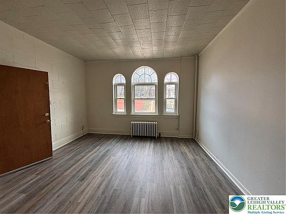 3rd image of 222 S 15th St
