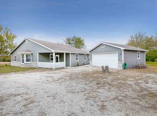 123 Mays Rd, Winfield, KS 67156