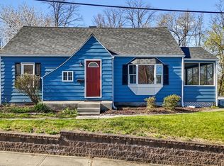 7 Oxford St, Chicopee, MA 01020