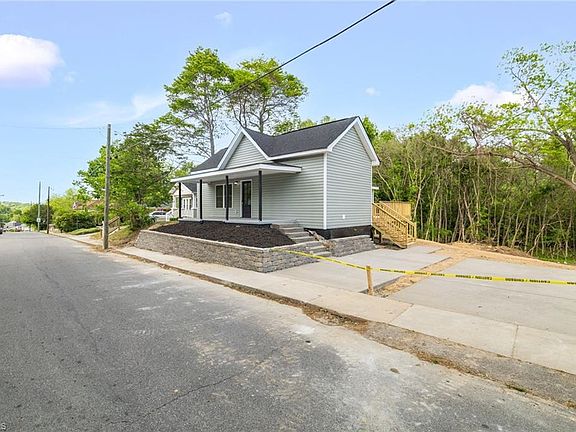 3rd image of 321 S Branch St