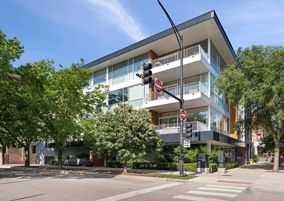 1st image of 2154 W Division St APT 301