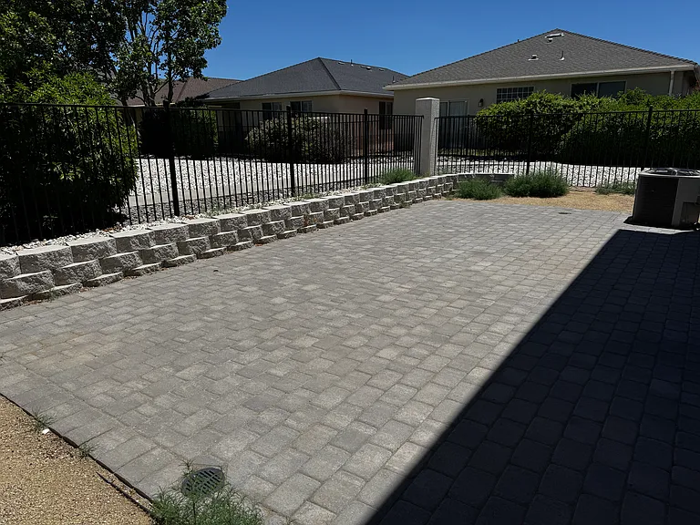 1114 Drake Way — Photo 6