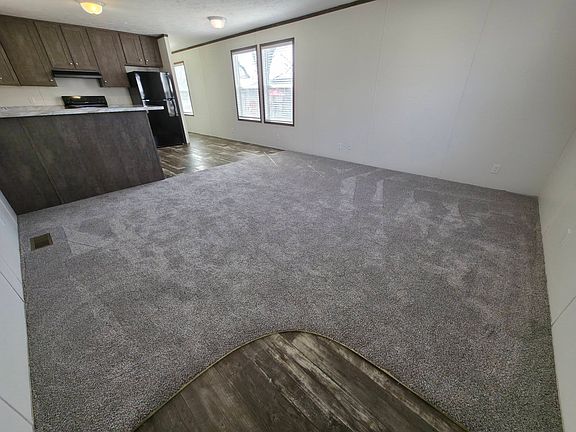 5th image of 1440 W Plum St #75