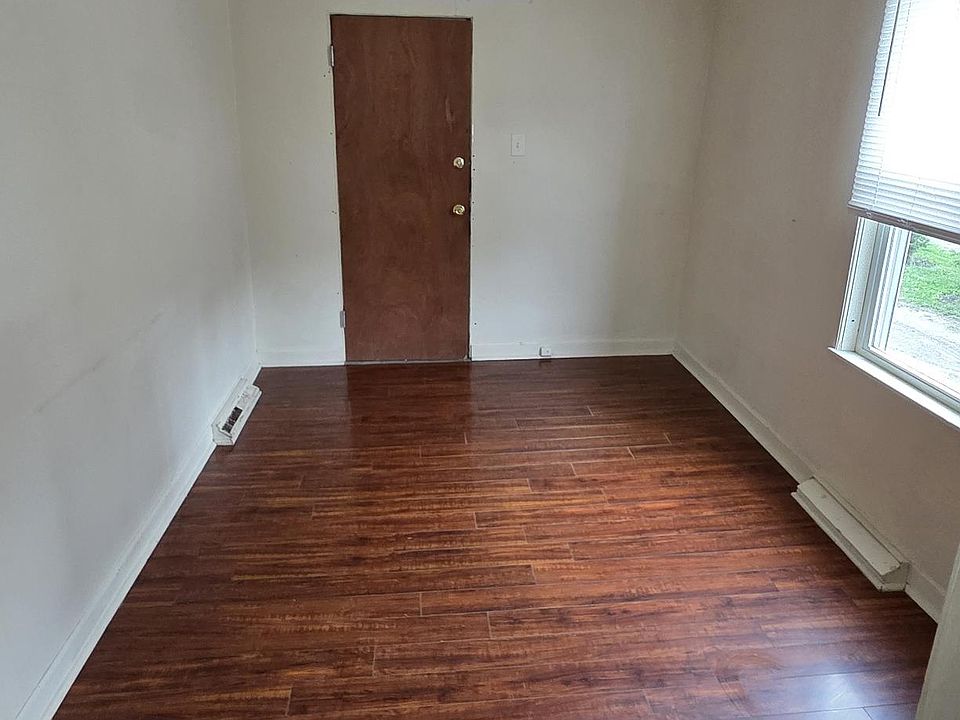 2nd image of 182 Blake St #1