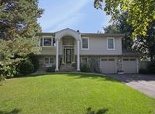 281 Grandview Ave, Piscataway, NJ 08854