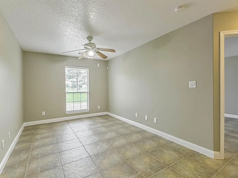 15320 Mound Rd — Photo 30