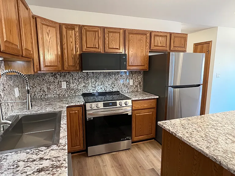 1505 Hoover St #B — Photo 11